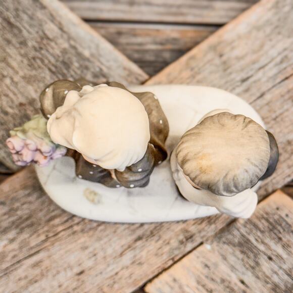 1997 Vintage Enesco #292184, “Sunday’s Child” Porcelain Bisque Figurine - Picture 5 of 8